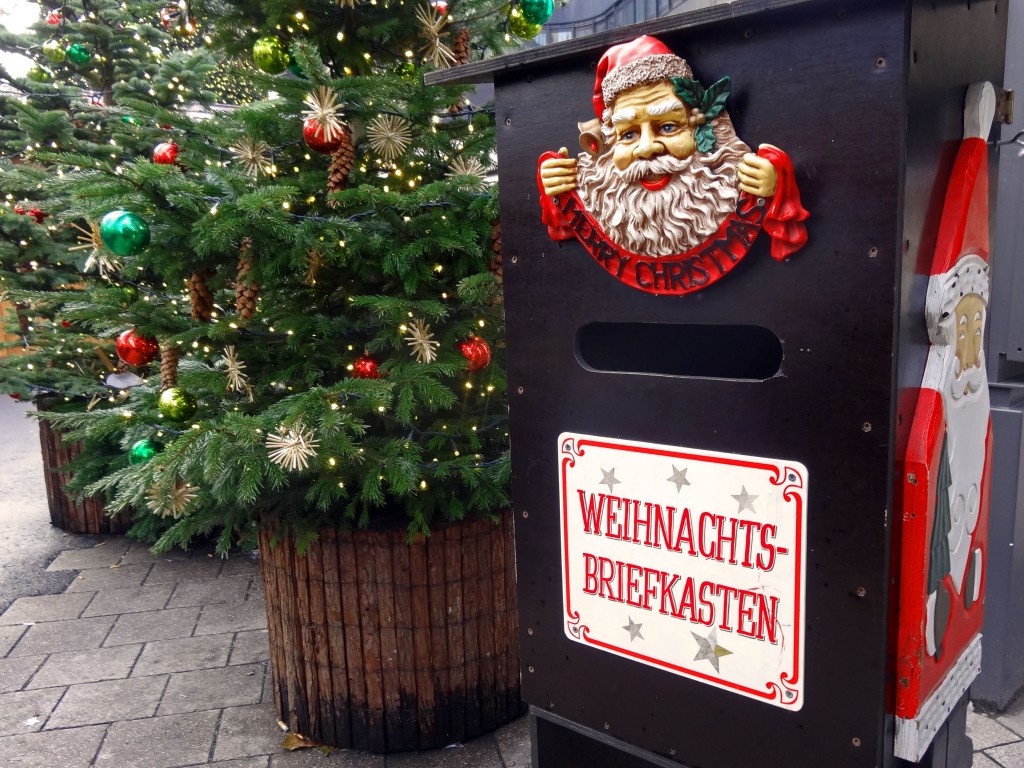 Weihnachts Briefkasten na Spitalerstrasse w Hamburgu