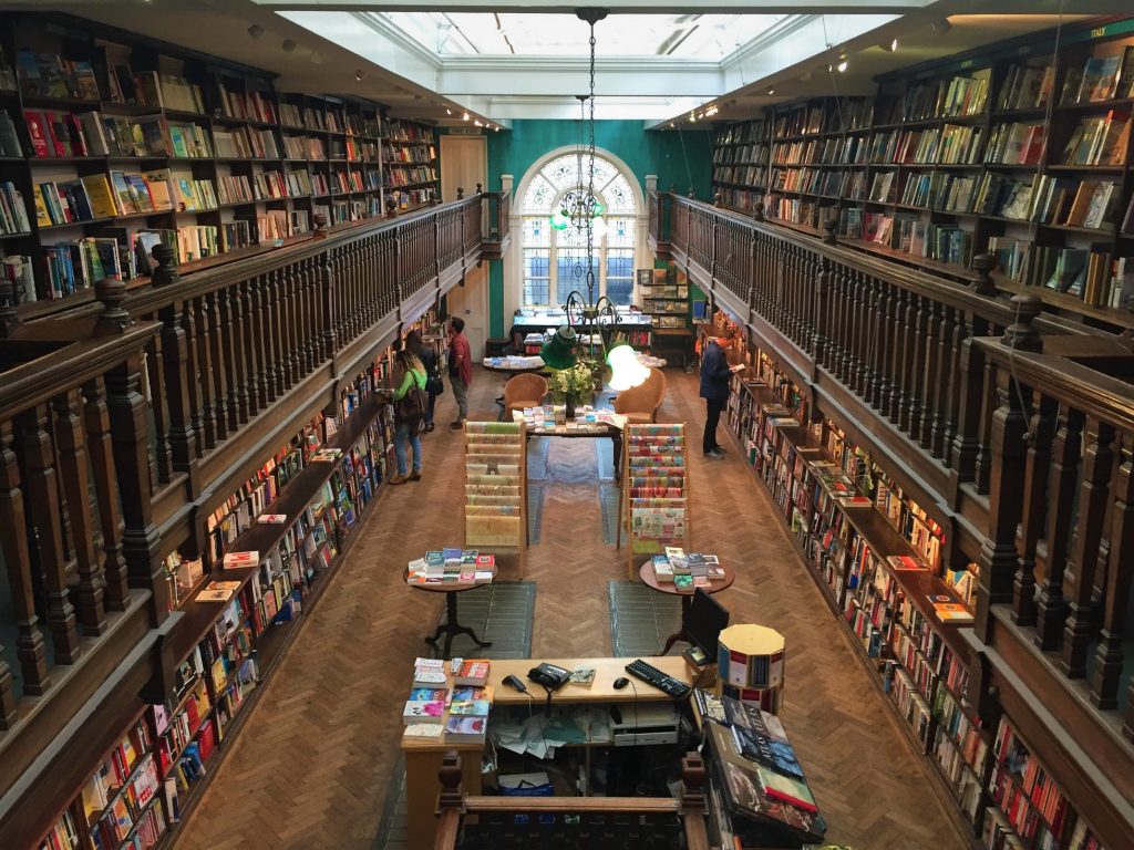 Najpiękniejsze księgarnie w Londynie angielskie książki